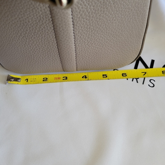 Givenchy Antigona Small Handbag - Picture 15 of 16